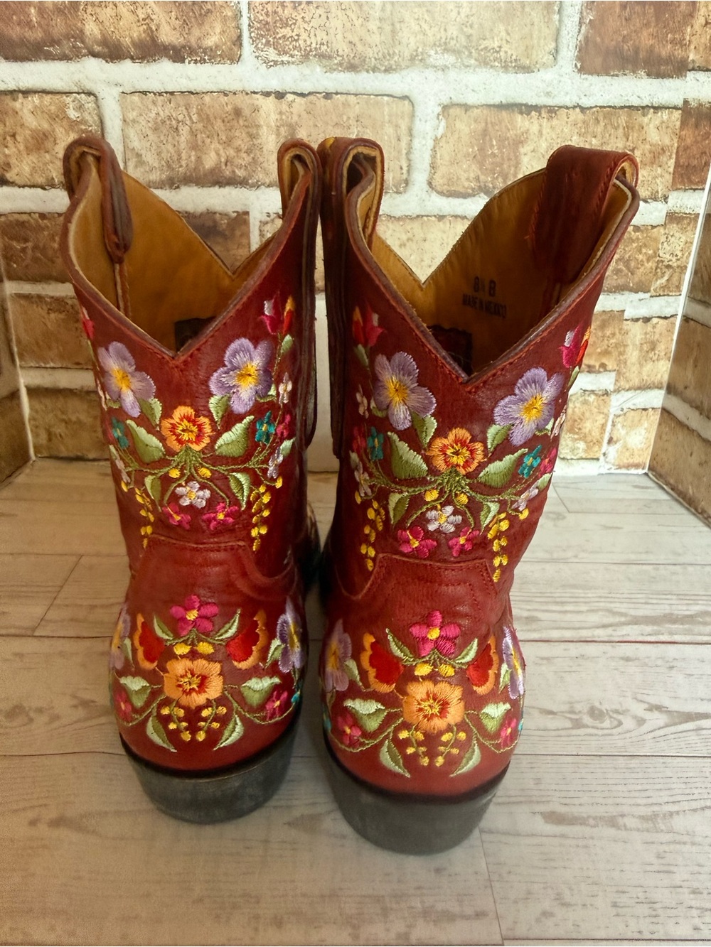 Old Gringo Red Floral SORA  Embroidered Western Ankle Boots - Picture 3 of 7